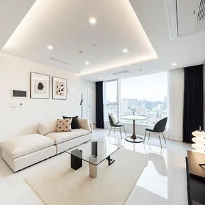 Apartment Le Collective Gangnam Sac Signity, Seoul
